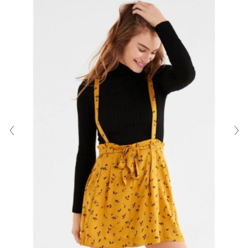 🎉🌟 HOST PICK🎉🌟Urban Outfitters suspenders skirt
